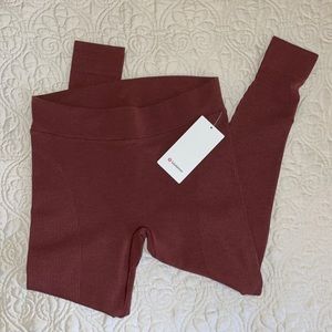 Lululemon Keep the Heat Tight Wool Blend, 27”